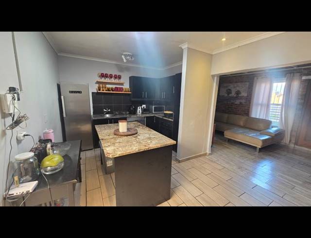4 BEDROOM HOUSE FOR SALE IN GLENWOOD